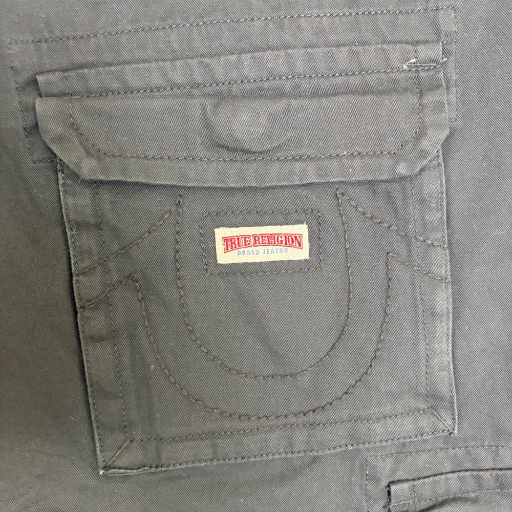 True Religion Mens Jet Black Cargo SN Shorts NWT Size 42 107235 - Picture 10 of 10